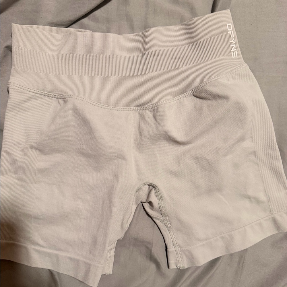 DKNY Women's Light Gray Bike Shorts
